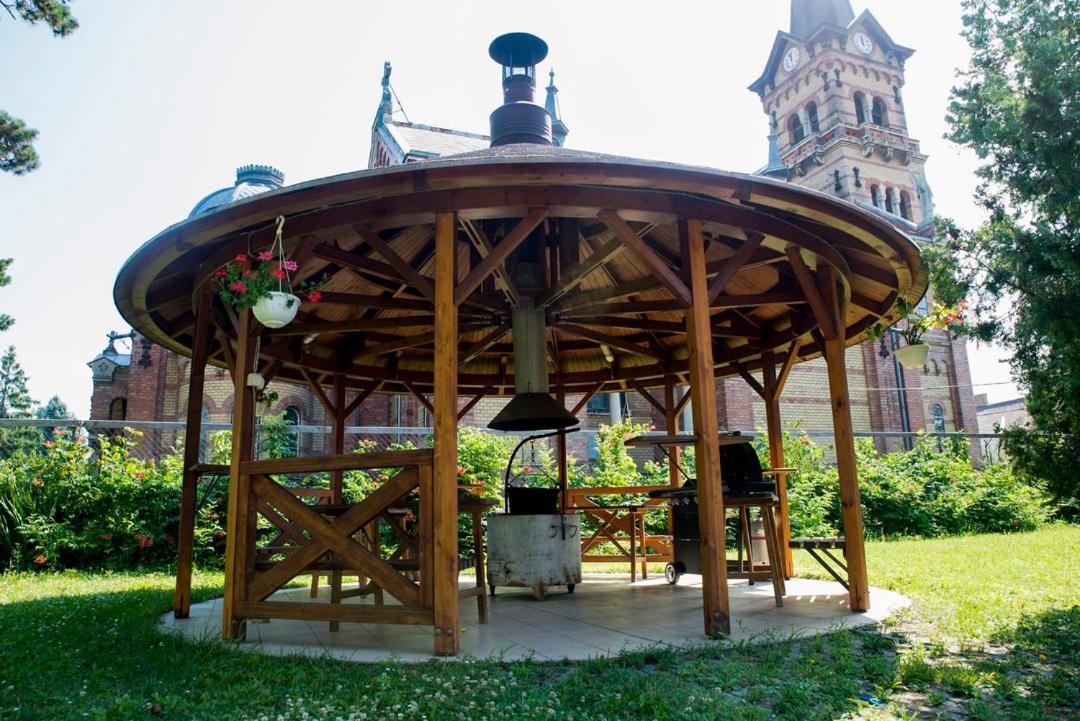 Bed and Breakfast Harang Panzio Дьомаэндрёд Экстерьер фото