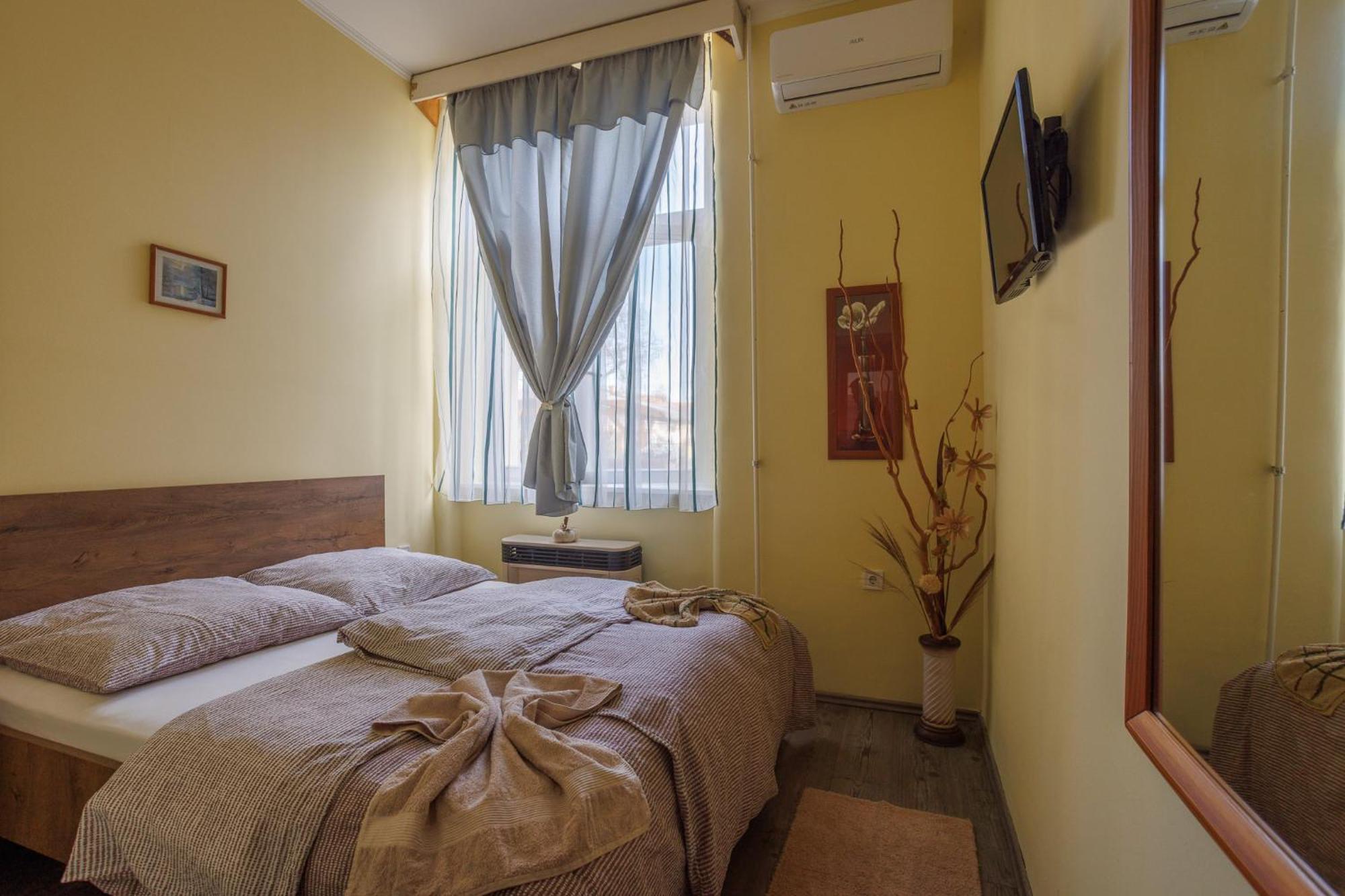 Bed and Breakfast Harang Panzio Дьомаэндрёд Экстерьер фото