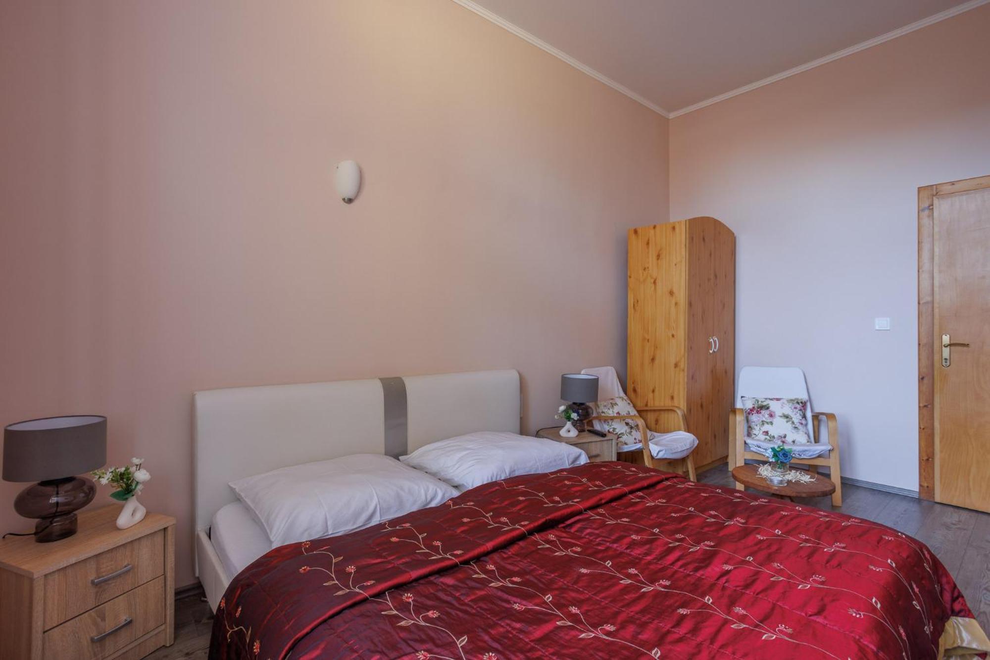 Bed and Breakfast Harang Panzio Дьомаэндрёд Экстерьер фото